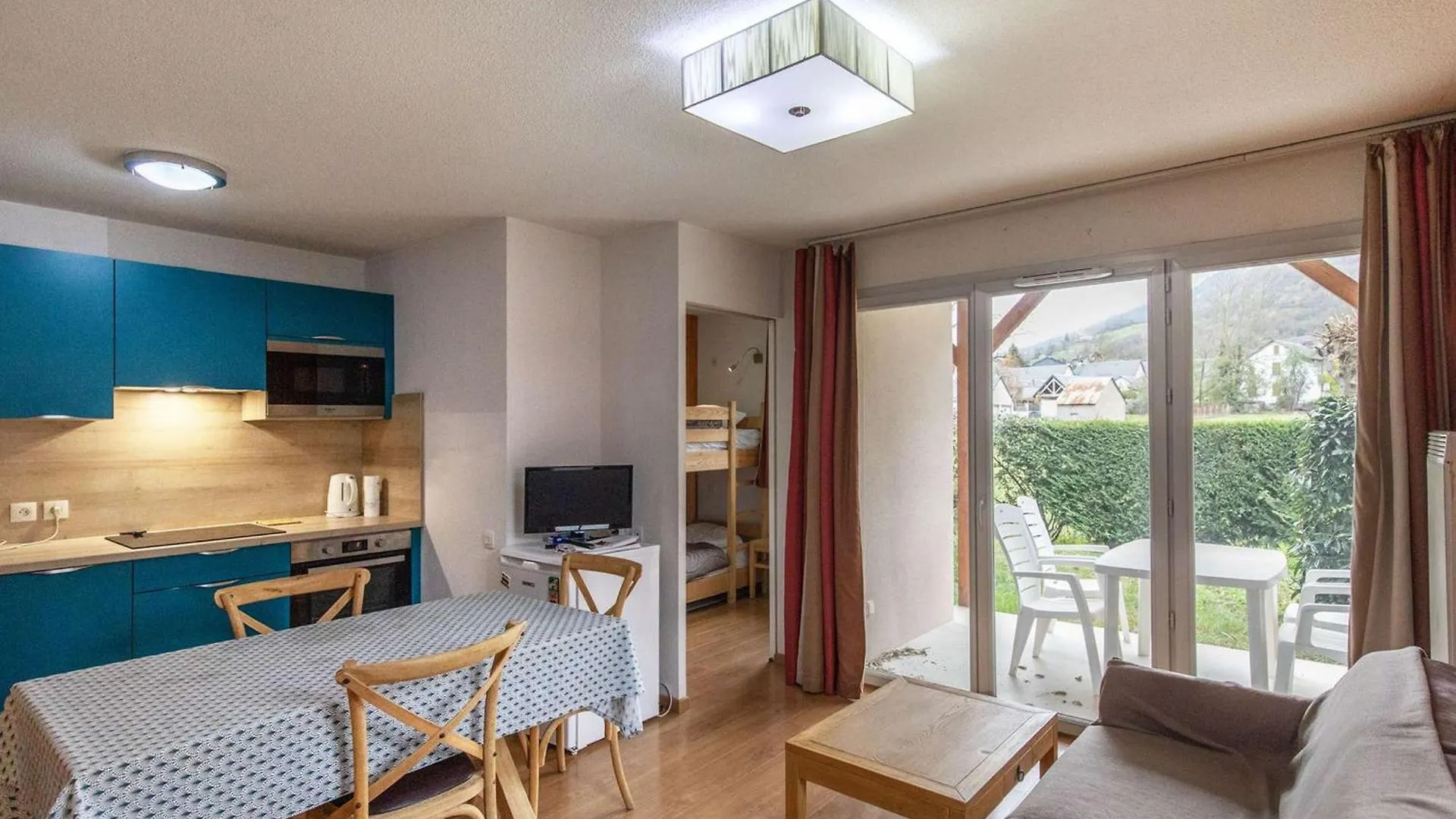 T3 Avec Jardin, Piscine, Sauna, Hammam - Proche Commodites, Ski Et Thermes - 4 Pers, Luz-Saint-Sauveur - Fr-1-402-135 Apartmán